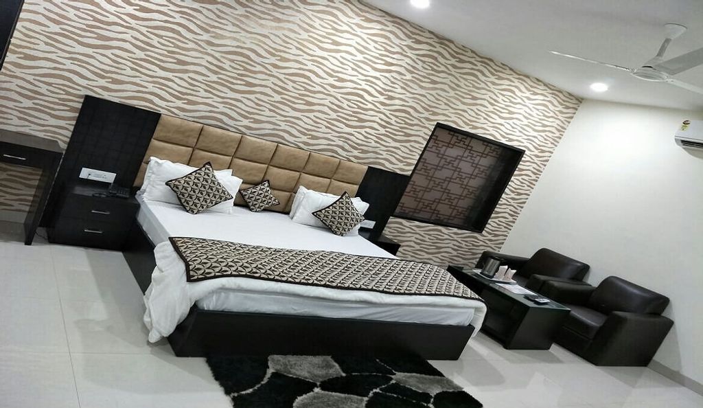 Superior Room | Hotel Mandakini Lush