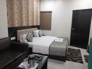 Gallery | Hotel Mandakini Lush 26